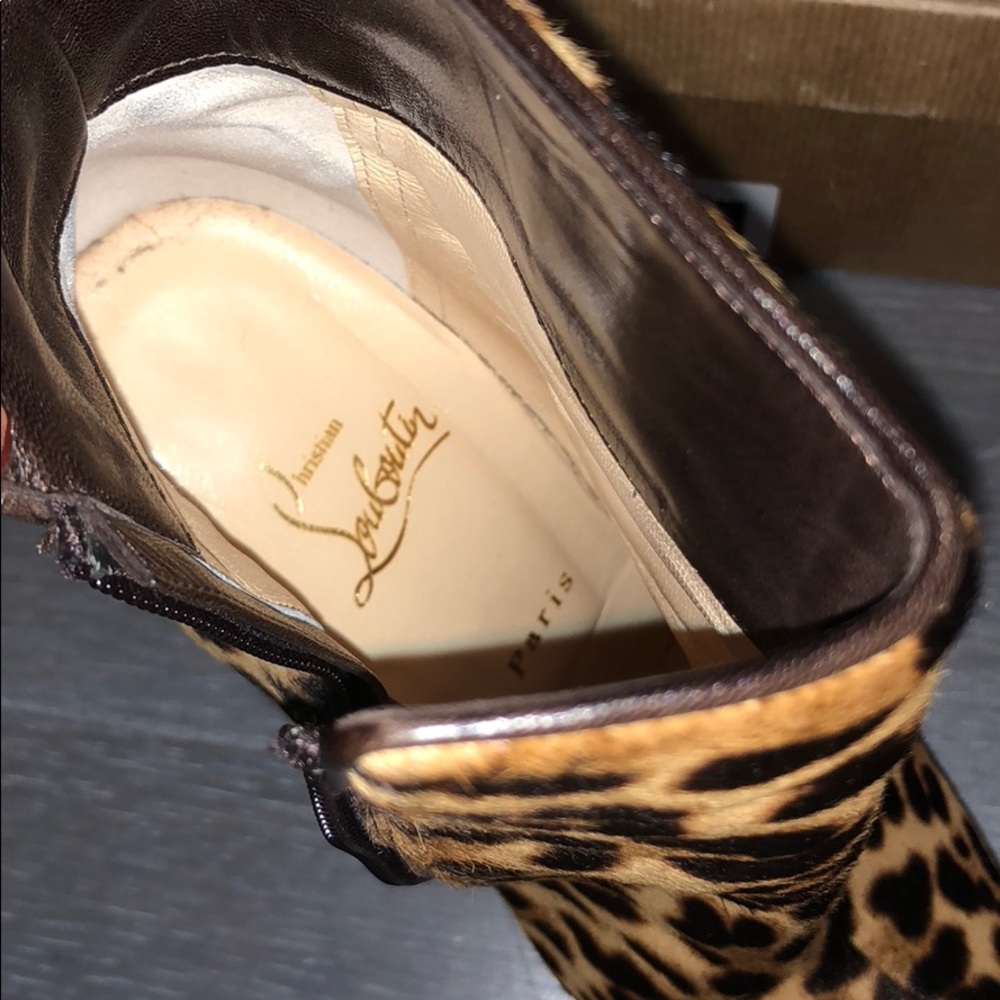 Christian Louboutin Daf Booty sz 38 - Picture 4 of 8